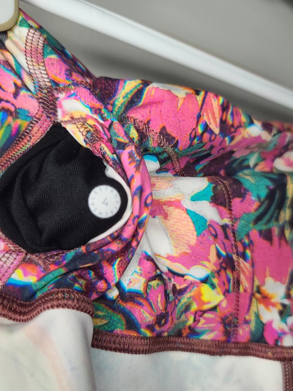 Lululemon Wunder Under High-rise Spectrum Nulux Size 4 *Matching set available - Picture 5 of 7